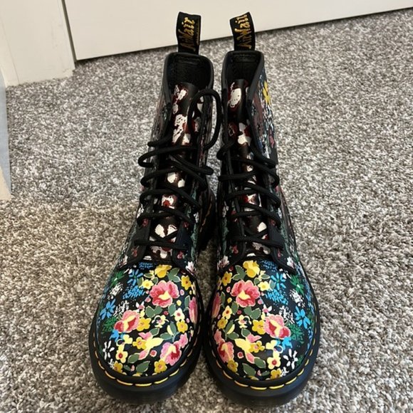Authentic Doc Martens 1460 Pascal Floral Boots - Picture 3 of 8